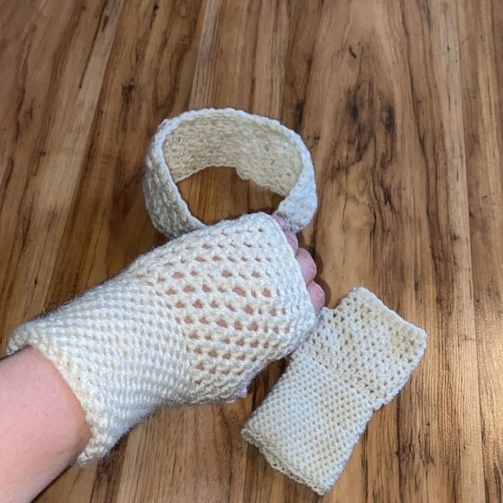 Handmade knitted head band and mittens, white